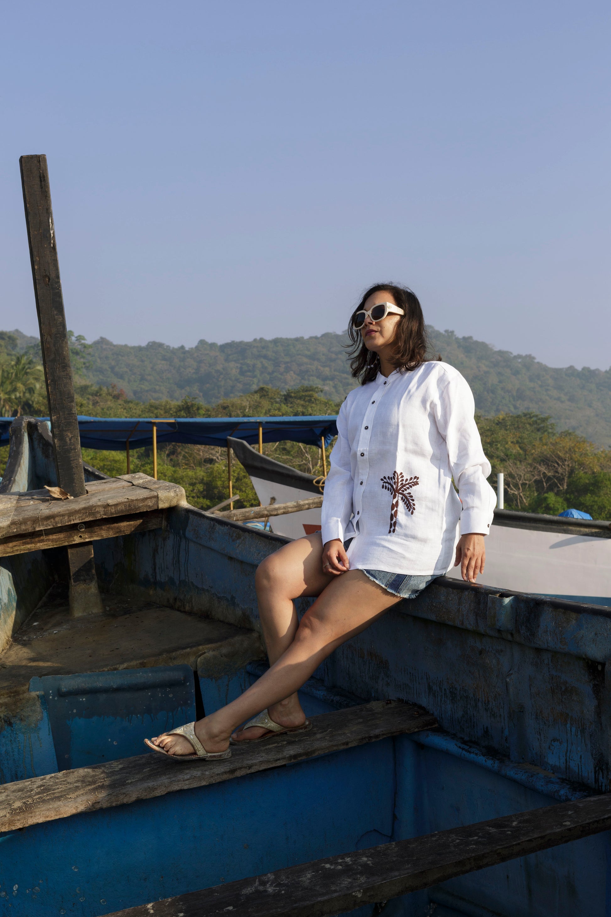 Giraffe Tree Shirt (W)